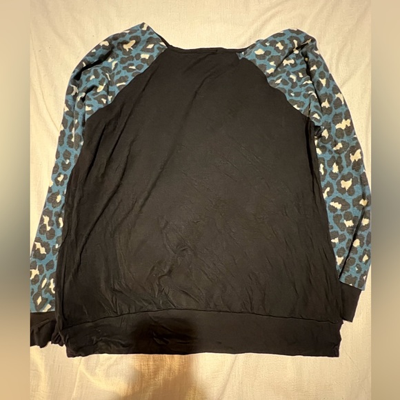 Lightweight sweater - Picture 3 of 4